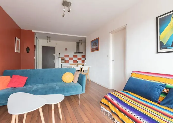 A 200 M From Thalassospa *